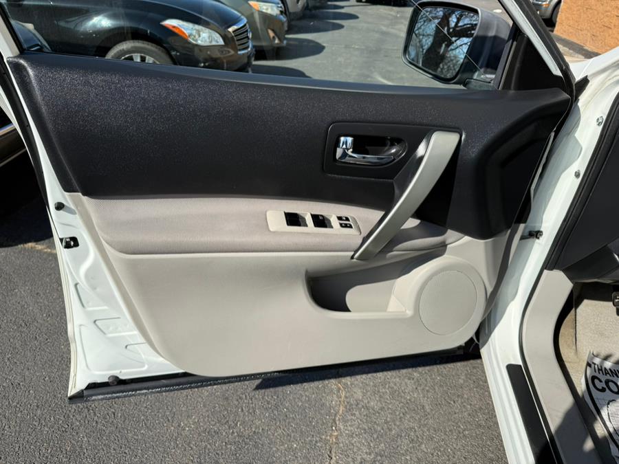 2012 Nissan Rogue FWD 4dr SL, available for sale in Revere, Massachusetts | Wonderland Auto. Revere, Massachusetts 2012 Nissan Rogue FWD 4dr SL, available for sale in Revere, Massachusetts | Wonderland Auto. Revere, Massachusetts