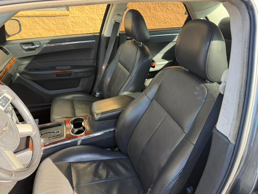 2008 Chrysler 300 4dr Sdn 300 Limited AWD, available for sale in Revere, Massachusetts | Wonderland Auto. Revere, Massachusetts 2008 Chrysler 300 4dr Sdn 300 Limited AWD, available for sale in Revere, Massachusetts | Wonderland Auto. Revere, Massachusetts
