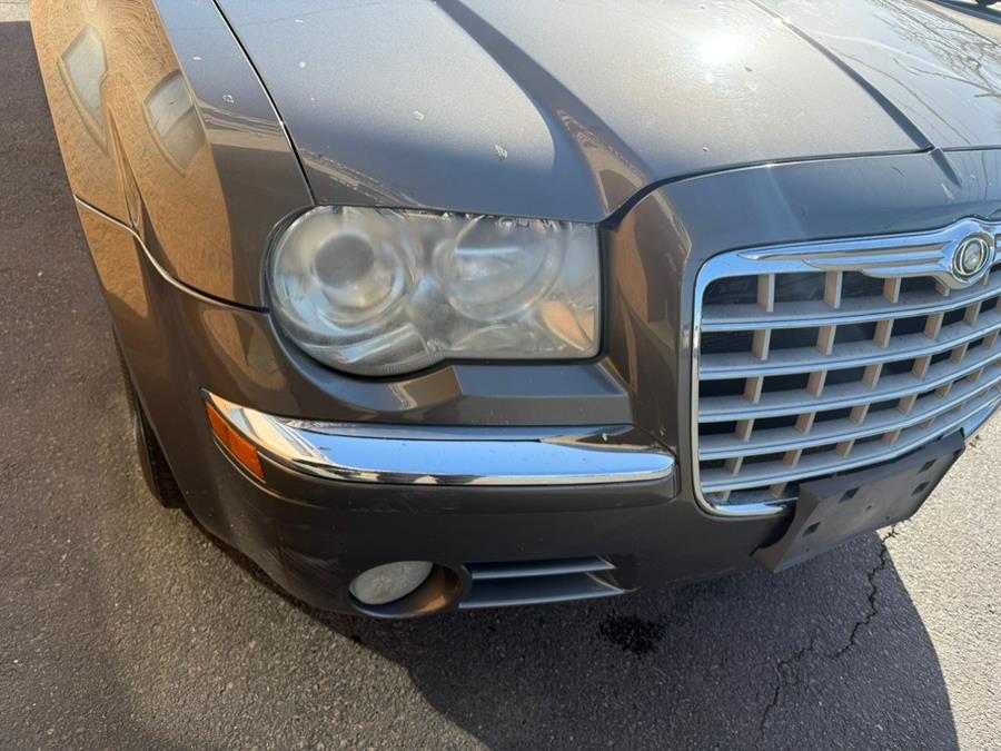 2008 Chrysler 300 4dr Sdn 300 Limited AWD, available for sale in Revere, Massachusetts | Wonderland Auto. Revere, Massachusetts 2008 Chrysler 300 4dr Sdn 300 Limited AWD, available for sale in Revere, Massachusetts | Wonderland Auto. Revere, Massachusetts