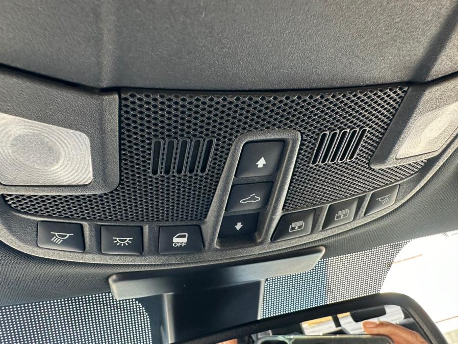 2015 Ford F-150 4WD SuperCrew 145" Lariat, available for sale in South Windsor, Connecticut | Mike And Tony Auto Sales, Inc. South Windsor, Connecticut 2015 Ford F-150 4WD SuperCrew 145" Lariat, available for sale in South Windsor, Connecticut | Mike And Tony Auto Sales, Inc. South Windsor, Connecticut