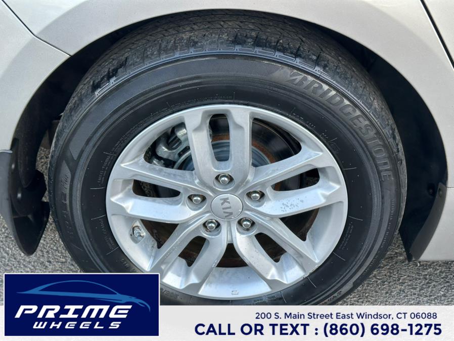 2013 Kia Optima 4dr Sdn LX, available for sale in East Windsor, Connecticut | Prime Wheels. East Windsor, Connecticut 2013 Kia Optima 4dr Sdn LX, available for sale in East Windsor, Connecticut | Prime Wheels. East Windsor, Connecticut