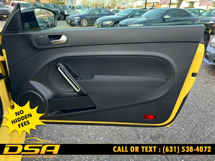 2015 Volkswagen Beetle Coupe 2dr Auto 1.8T Classic *Ltd Avail*, available for sale in Commack, New York | DSA Motor Sports Corp. Commack, New York 2015 Volkswagen Beetle Coupe 2dr Auto 1.8T Classic *Ltd Avail*, available for sale in Commack, New York | DSA Motor Sports Corp. Commack, New York