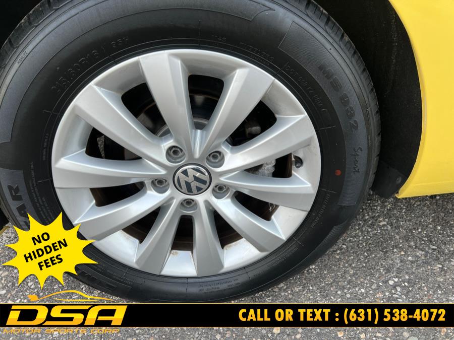 2015 Volkswagen Beetle Coupe 2dr Auto 1.8T Classic *Ltd Avail*, available for sale in Commack, New York | DSA Motor Sports Corp. Commack, New York 2015 Volkswagen Beetle Coupe 2dr Auto 1.8T Classic *Ltd Avail*, available for sale in Commack, New York | DSA Motor Sports Corp. Commack, New York