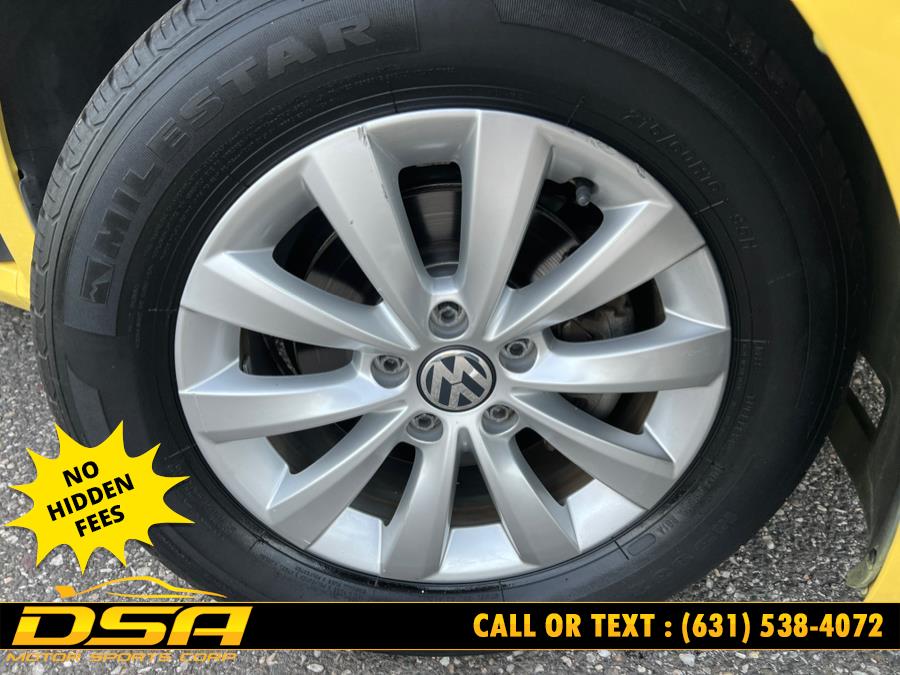 2015 Volkswagen Beetle Coupe 2dr Auto 1.8T Classic *Ltd Avail*, available for sale in Commack, New York | DSA Motor Sports Corp. Commack, New York 2015 Volkswagen Beetle Coupe 2dr Auto 1.8T Classic *Ltd Avail*, available for sale in Commack, New York | DSA Motor Sports Corp. Commack, New York