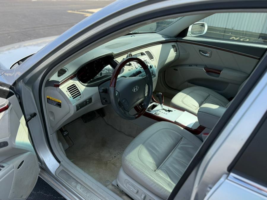 2007 Hyundai Azera 4dr Sdn 3.8L SE w/XM, available for sale in East Windsor, Connecticut | STS Automotive. East Windsor, Connecticut 2007 Hyundai Azera 4dr Sdn 3.8L SE w/XM, available for sale in East Windsor, Connecticut | STS Automotive. East Windsor, Connecticut