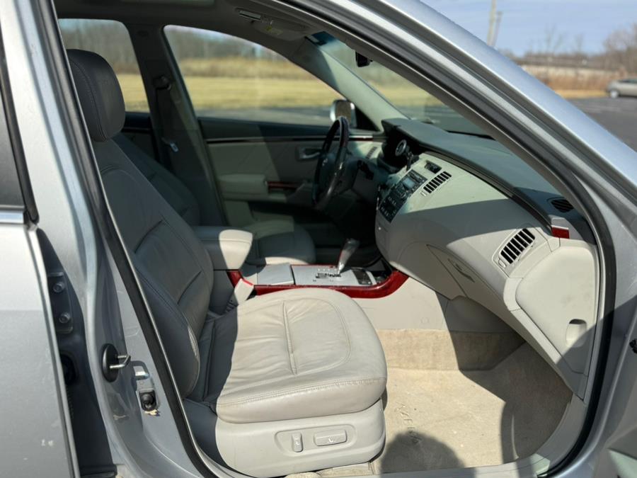 2007 Hyundai Azera 4dr Sdn 3.8L SE w/XM, available for sale in East Windsor, Connecticut | STS Automotive. East Windsor, Connecticut 2007 Hyundai Azera 4dr Sdn 3.8L SE w/XM, available for sale in East Windsor, Connecticut | STS Automotive. East Windsor, Connecticut