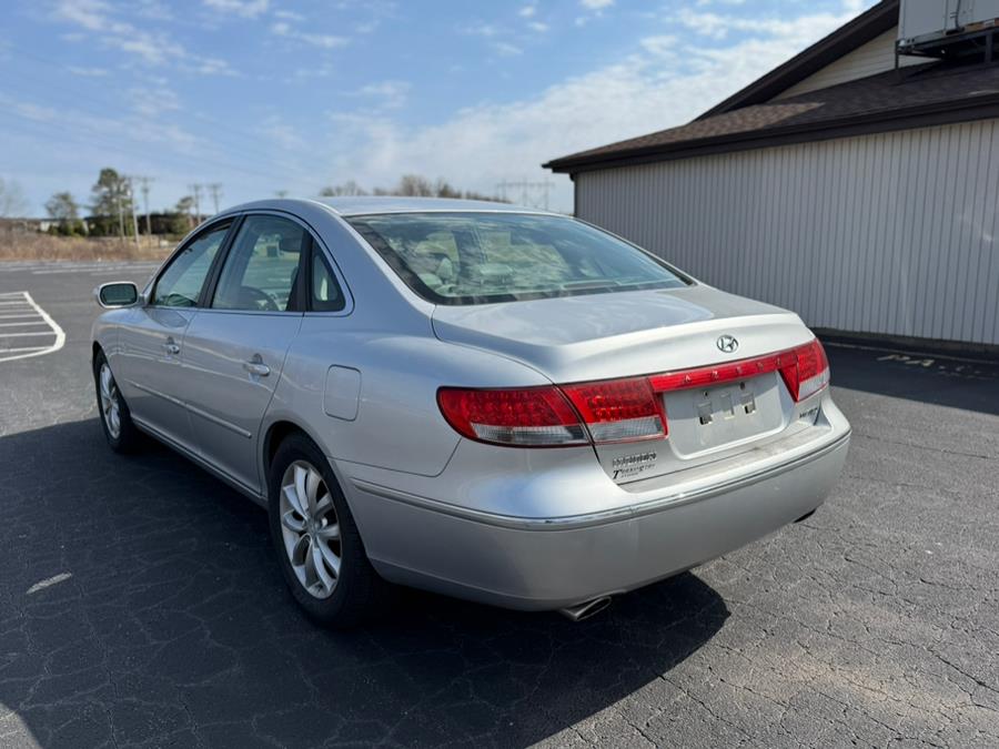 2007 Hyundai Azera 4dr Sdn 3.8L SE w/XM, available for sale in East Windsor, Connecticut | STS Automotive. East Windsor, Connecticut 2007 Hyundai Azera 4dr Sdn 3.8L SE w/XM, available for sale in East Windsor, Connecticut | STS Automotive. East Windsor, Connecticut