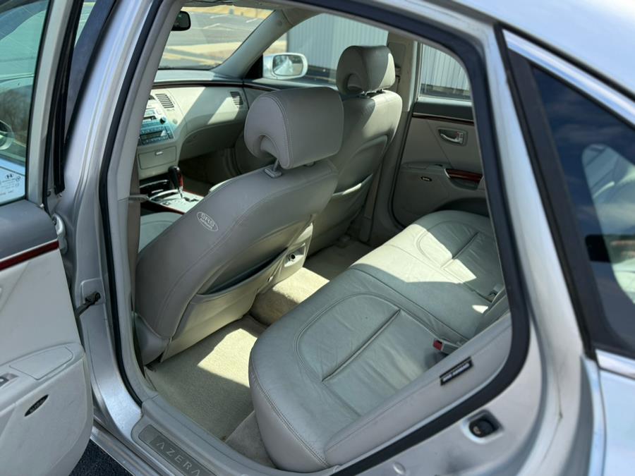 2007 Hyundai Azera 4dr Sdn 3.8L SE w/XM, available for sale in East Windsor, Connecticut | STS Automotive. East Windsor, Connecticut 2007 Hyundai Azera 4dr Sdn 3.8L SE w/XM, available for sale in East Windsor, Connecticut | STS Automotive. East Windsor, Connecticut