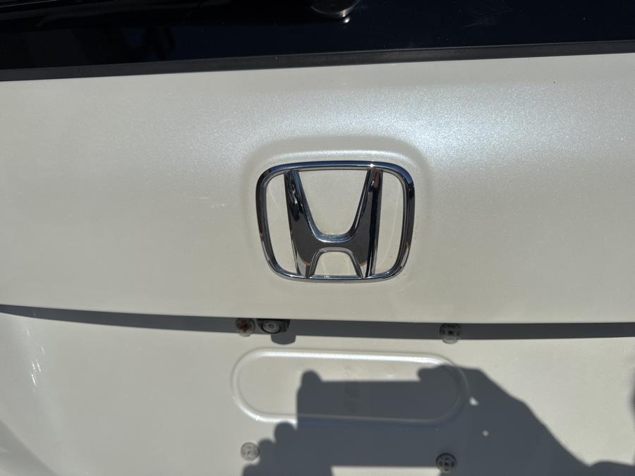 2016 Honda Pilot AWD 4dr Touring w/RES & Navi, available for sale in Waterbury, Connecticut | National Auto Brokers, Inc.. Waterbury, Connecticut 2016 Honda Pilot AWD 4dr Touring w/RES & Navi, available for sale in Waterbury, Connecticut | National Auto Brokers, Inc.. Waterbury, Connecticut