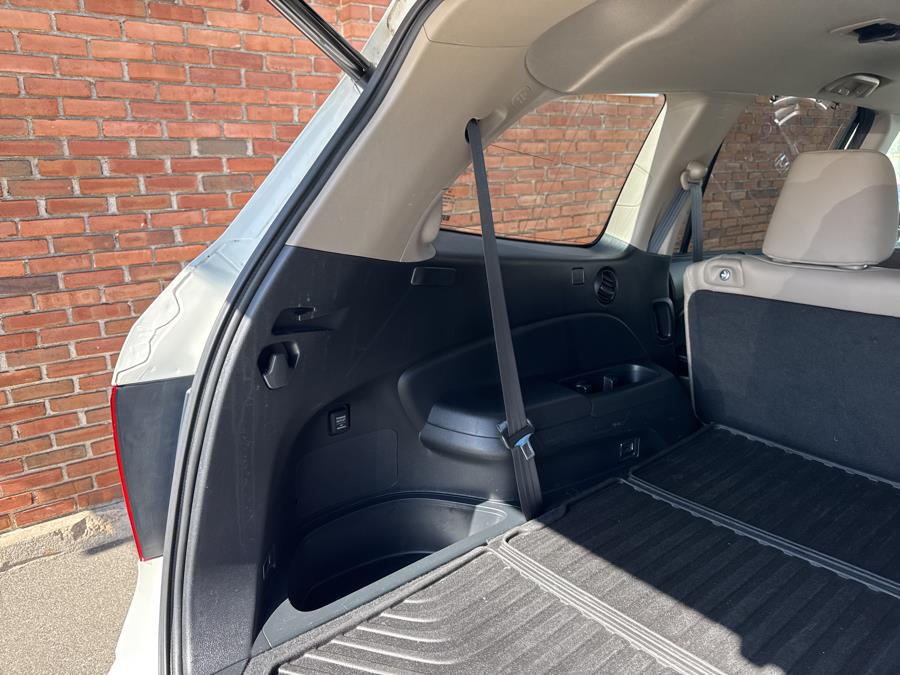 2016 Honda Pilot AWD 4dr Touring w/RES & Navi, available for sale in Waterbury, Connecticut | National Auto Brokers, Inc.. Waterbury, Connecticut 2016 Honda Pilot AWD 4dr Touring w/RES & Navi, available for sale in Waterbury, Connecticut | National Auto Brokers, Inc.. Waterbury, Connecticut