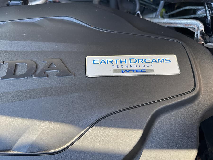 2016 Honda Pilot AWD 4dr Touring w/RES & Navi, available for sale in Waterbury, Connecticut | National Auto Brokers, Inc.. Waterbury, Connecticut 2016 Honda Pilot AWD 4dr Touring w/RES & Navi, available for sale in Waterbury, Connecticut | National Auto Brokers, Inc.. Waterbury, Connecticut