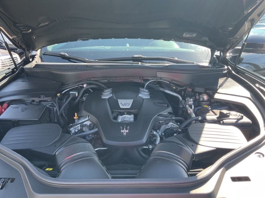 2019 Maserati Levante GranLusso 3.0L, available for sale in Waterbury, Connecticut | Jim Juliani Motors. Waterbury, Connecticut 2019 Maserati Levante GranLusso 3.0L, available for sale in Waterbury, Connecticut | Jim Juliani Motors. Waterbury, Connecticut