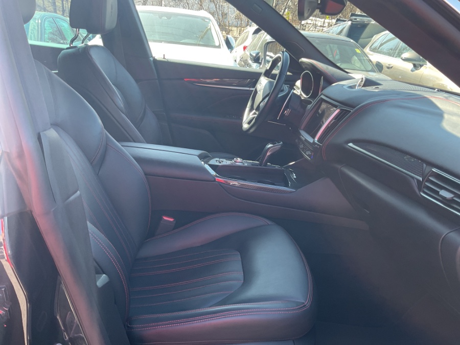 2019 Maserati Levante GranLusso 3.0L, available for sale in Waterbury, Connecticut | Jim Juliani Motors. Waterbury, Connecticut 2019 Maserati Levante GranLusso 3.0L, available for sale in Waterbury, Connecticut | Jim Juliani Motors. Waterbury, Connecticut