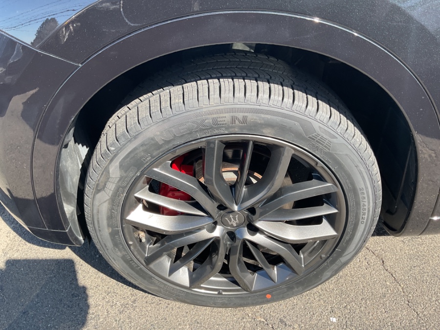 2019 Maserati Levante GranLusso 3.0L, available for sale in Waterbury, Connecticut | Jim Juliani Motors. Waterbury, Connecticut 2019 Maserati Levante GranLusso 3.0L, available for sale in Waterbury, Connecticut | Jim Juliani Motors. Waterbury, Connecticut