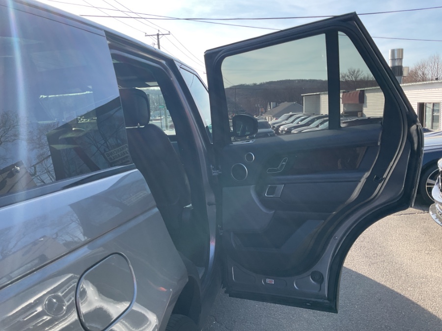 2020 Land Rover Range Rover HSE SWB, available for sale in Waterbury, Connecticut | Jim Juliani Motors. Waterbury, Connecticut 2020 Land Rover Range Rover HSE SWB, available for sale in Waterbury, Connecticut | Jim Juliani Motors. Waterbury, Connecticut
