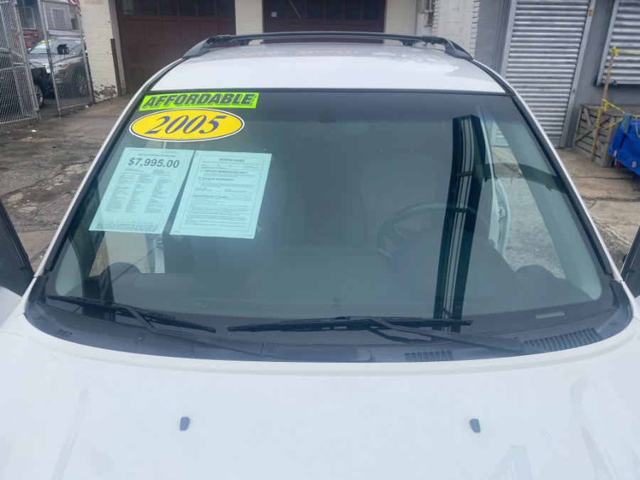 2005 Toyota RAV4 4dr Auto 4WD (Natl), available for sale in Middle Village, New York | Middle Village Motors . Middle Village, New York 2005 Toyota RAV4 4dr Auto 4WD (Natl), available for sale in Middle Village, New York | Middle Village Motors . Middle Village, New York