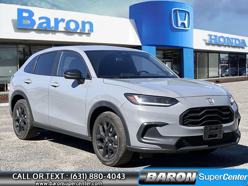 Used 2023 Honda Hr-v in Patchogue, New York | Baron Supercenter. Patchogue, New York