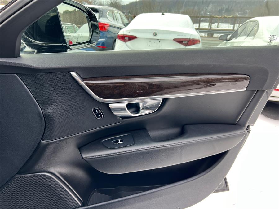 2019 Volvo S90 T5 AWD Momentum, available for sale in Canton, Connecticut | Lava Motors. Canton, Connecticut 2019 Volvo S90 T5 AWD Momentum, available for sale in Canton, Connecticut | Lava Motors. Canton, Connecticut