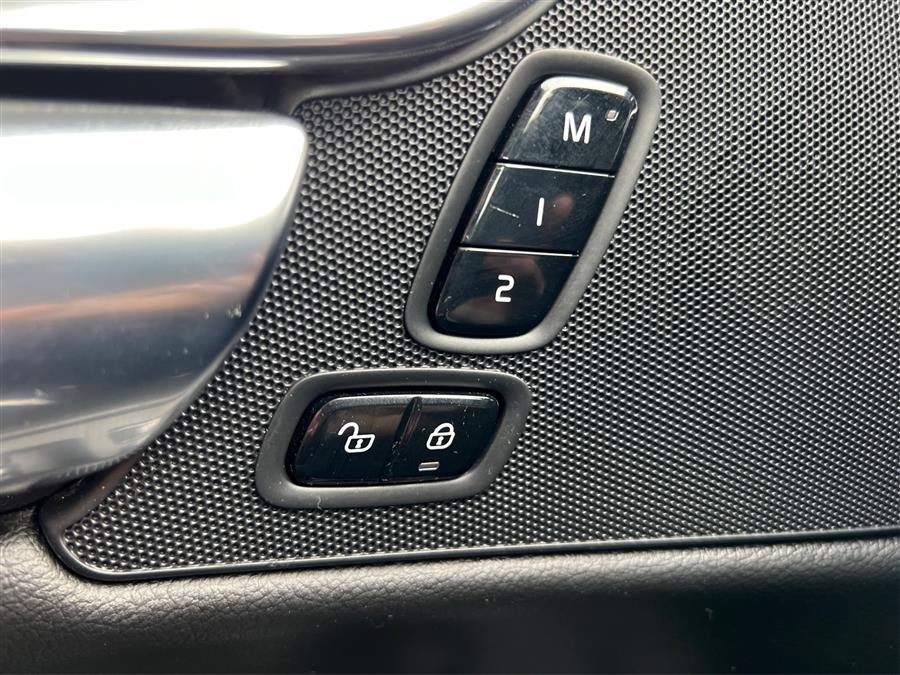 2019 Volvo S90 T5 AWD Momentum, available for sale in Canton, Connecticut | Lava Motors. Canton, Connecticut 2019 Volvo S90 T5 AWD Momentum, available for sale in Canton, Connecticut | Lava Motors. Canton, Connecticut