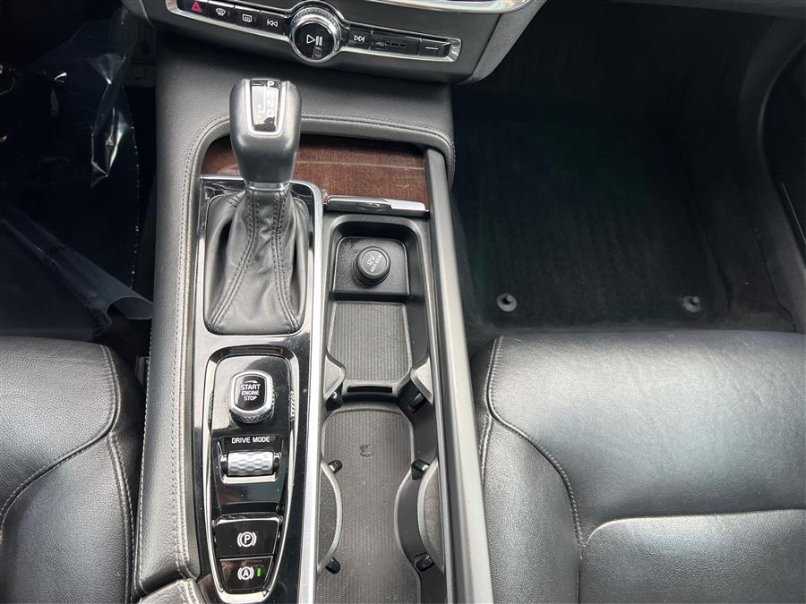 2019 Volvo S90 T5 AWD Momentum, available for sale in Canton, Connecticut | Lava Motors. Canton, Connecticut 2019 Volvo S90 T5 AWD Momentum, available for sale in Canton, Connecticut | Lava Motors. Canton, Connecticut