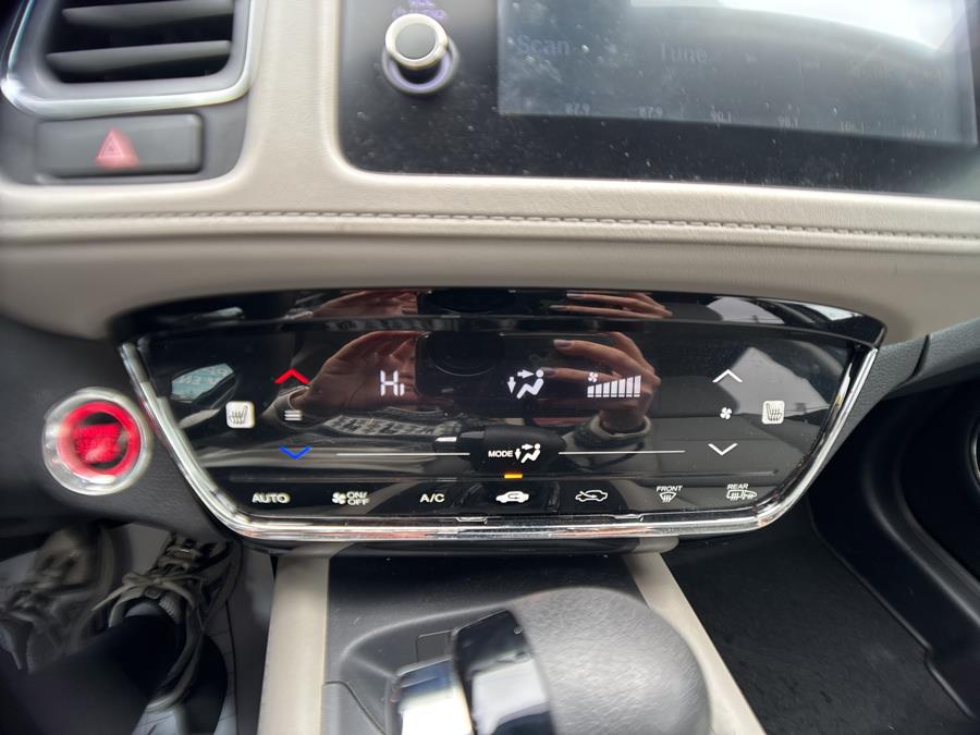 2019 Honda Hr-v EX, available for sale in NEW BRITAIN, Connecticut | Prestige Auto Superstore. NEW BRITAIN, Connecticut 2019 Honda Hr-v EX, available for sale in NEW BRITAIN, Connecticut | Prestige Auto Superstore. NEW BRITAIN, Connecticut