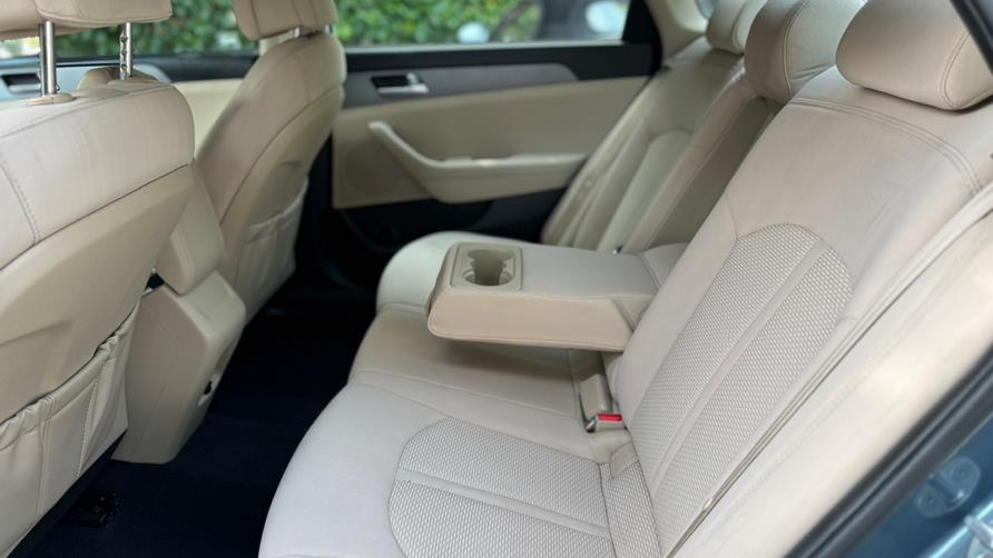 2017 Hyundai Sonata SE 2.4L, available for sale in Tustin, California | Carox LLC. Tustin, California 2017 Hyundai Sonata SE 2.4L, available for sale in Tustin, California | Carox LLC. Tustin, California