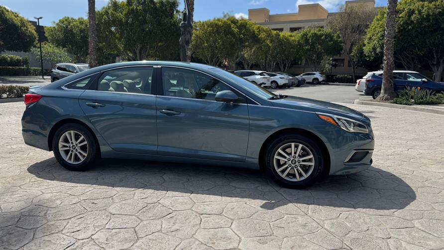 2017 Hyundai Sonata SE 2.4L, available for sale in Tustin, California | Carox LLC. Tustin, California 2017 Hyundai Sonata SE 2.4L, available for sale in Tustin, California | Carox LLC. Tustin, California