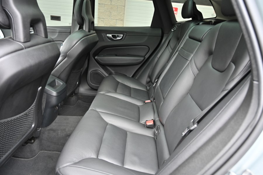 2018 Volvo XC60 T6 AWD Momentum, available for sale in Waterbury, Connecticut | Highline Car Connection. Waterbury, Connecticut 2018 Volvo XC60 T6 AWD Momentum, available for sale in Waterbury, Connecticut | Highline Car Connection. Waterbury, Connecticut
