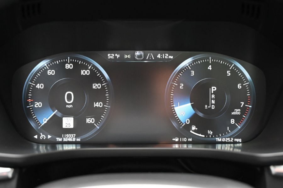 2018 Volvo XC60 T6 AWD Momentum, available for sale in Waterbury, Connecticut | Highline Car Connection. Waterbury, Connecticut 2018 Volvo XC60 T6 AWD Momentum, available for sale in Waterbury, Connecticut | Highline Car Connection. Waterbury, Connecticut