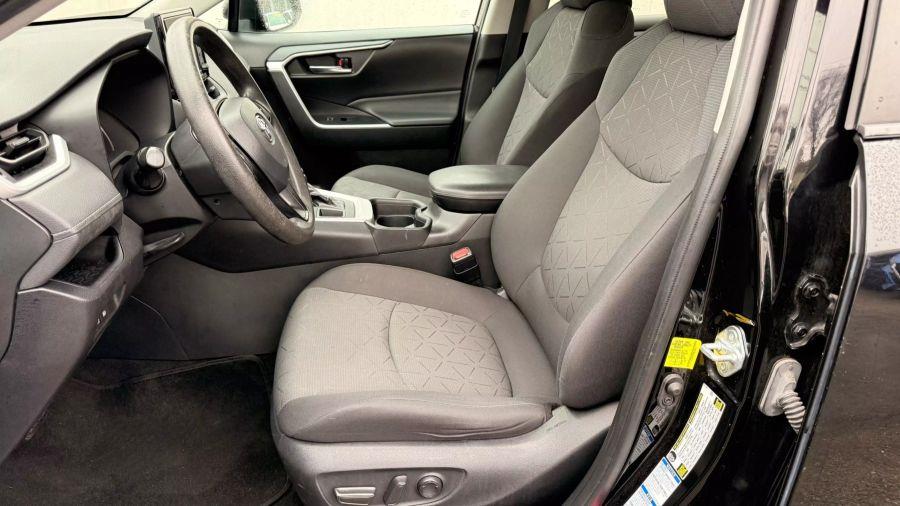 2021 Toyota Rav4 XLE Sport Utility 4D, available for sale in Linden, New Jersey | Route 27 Auto Mall. Linden, New Jersey 2021 Toyota Rav4 XLE Sport Utility 4D, available for sale in Linden, New Jersey | Route 27 Auto Mall. Linden, New Jersey