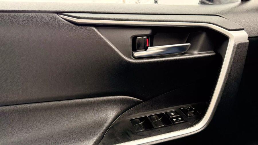 2021 Toyota Rav4 XLE Sport Utility 4D, available for sale in Linden, New Jersey | Route 27 Auto Mall. Linden, New Jersey 2021 Toyota Rav4 XLE Sport Utility 4D, available for sale in Linden, New Jersey | Route 27 Auto Mall. Linden, New Jersey