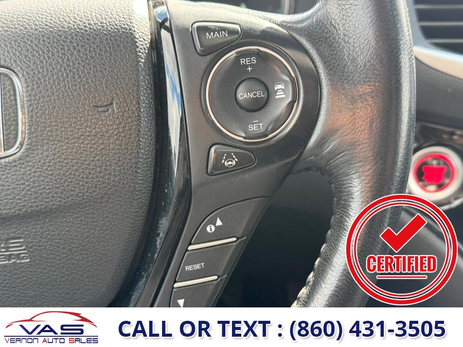 2017 Honda Ridgeline RTL-E 4x4 Crew Cab 5.3'' Bed, available for sale in Manchester, Connecticut | Vernon Auto Sale & Service. Manchester, Connecticut 2017 Honda Ridgeline RTL-E 4x4 Crew Cab 5.3'' Bed, available for sale in Manchester, Connecticut | Vernon Auto Sale & Service. Manchester, Connecticut