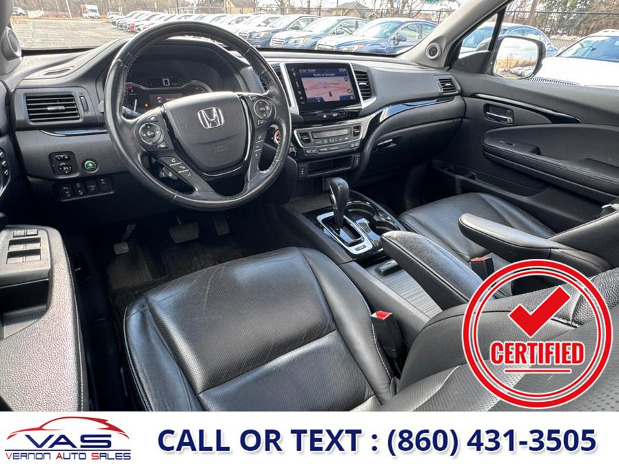 2017 Honda Ridgeline RTL-E 4x4 Crew Cab 5.3'' Bed, available for sale in Manchester, Connecticut | Vernon Auto Sale & Service. Manchester, Connecticut 2017 Honda Ridgeline RTL-E 4x4 Crew Cab 5.3'' Bed, available for sale in Manchester, Connecticut | Vernon Auto Sale & Service. Manchester, Connecticut