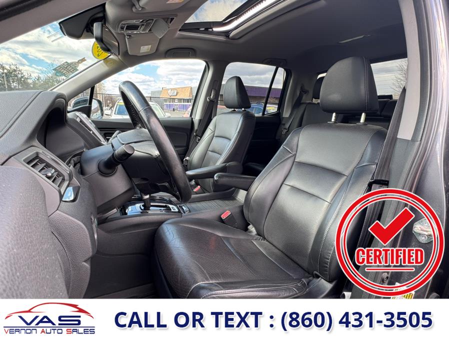 2017 Honda Ridgeline RTL-E 4x4 Crew Cab 5.3'' Bed, available for sale in Manchester, Connecticut | Vernon Auto Sale & Service. Manchester, Connecticut 2017 Honda Ridgeline RTL-E 4x4 Crew Cab 5.3'' Bed, available for sale in Manchester, Connecticut | Vernon Auto Sale & Service. Manchester, Connecticut