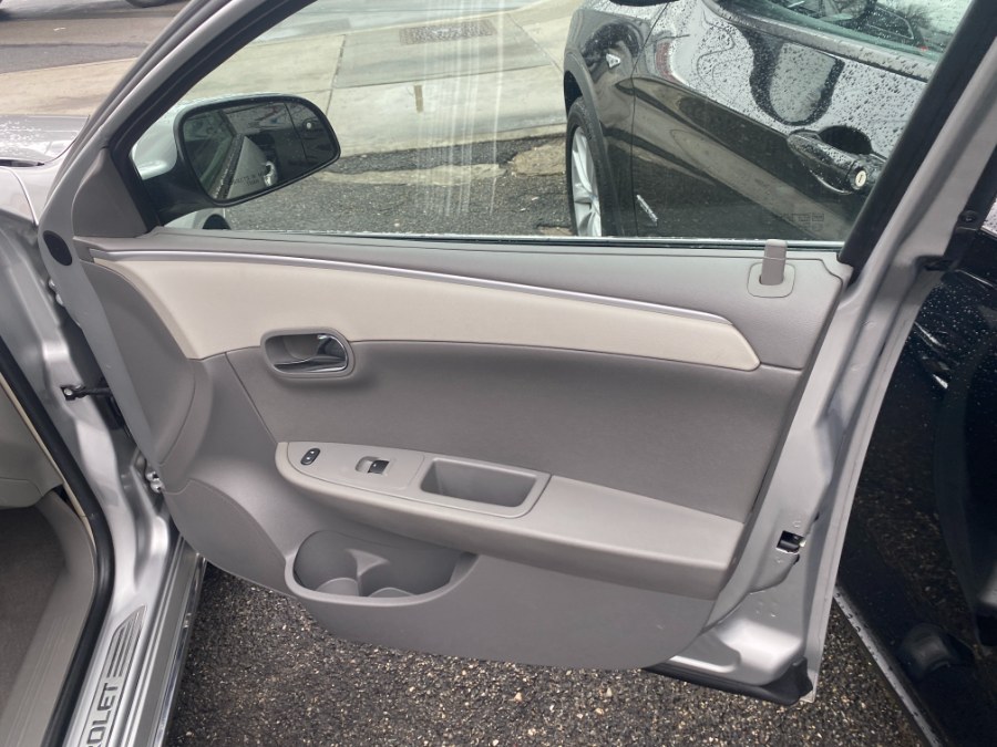 2009 Chevrolet Malibu 4dr Sdn LT w/1LT, available for sale in Middle Village, New York | Middle Village Motors . Middle Village, New York 2009 Chevrolet Malibu 4dr Sdn LT w/1LT, available for sale in Middle Village, New York | Middle Village Motors . Middle Village, New York