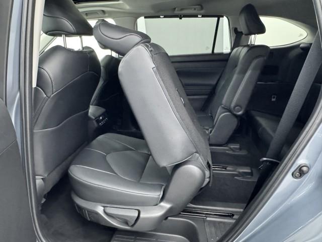 2022 Toyota Highlander XLE AWD, available for sale in Maple Shade, New Jersey | Car Revolution. Maple Shade, New Jersey 2022 Toyota Highlander XLE AWD, available for sale in Maple Shade, New Jersey | Car Revolution. Maple Shade, New Jersey