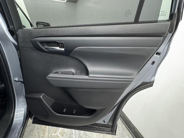 2022 Toyota Highlander XLE AWD, available for sale in Maple Shade, New Jersey | Car Revolution. Maple Shade, New Jersey 2022 Toyota Highlander XLE AWD, available for sale in Maple Shade, New Jersey | Car Revolution. Maple Shade, New Jersey