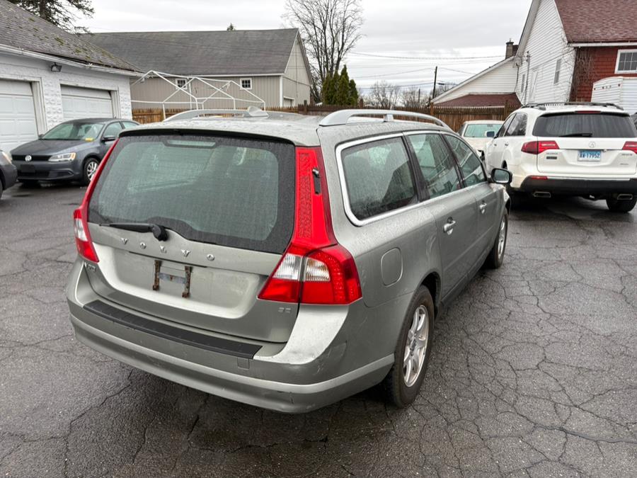 2008 Volvo V70 4dr Wgn w/Snrf, available for sale in East Windsor, Connecticut | CT Car Co LLC. East Windsor, Connecticut 2008 Volvo V70 4dr Wgn w/Snrf, available for sale in East Windsor, Connecticut | CT Car Co LLC. East Windsor, Connecticut