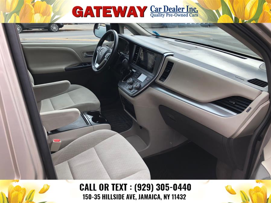 2016 Toyota Sienna 5dr 7-Pass Van LE AWD (Natl), available for sale in Jamaica, New York | Gateway Car Dealer Inc. Jamaica, New York 2016 Toyota Sienna 5dr 7-Pass Van LE AWD (Natl), available for sale in Jamaica, New York | Gateway Car Dealer Inc. Jamaica, New York