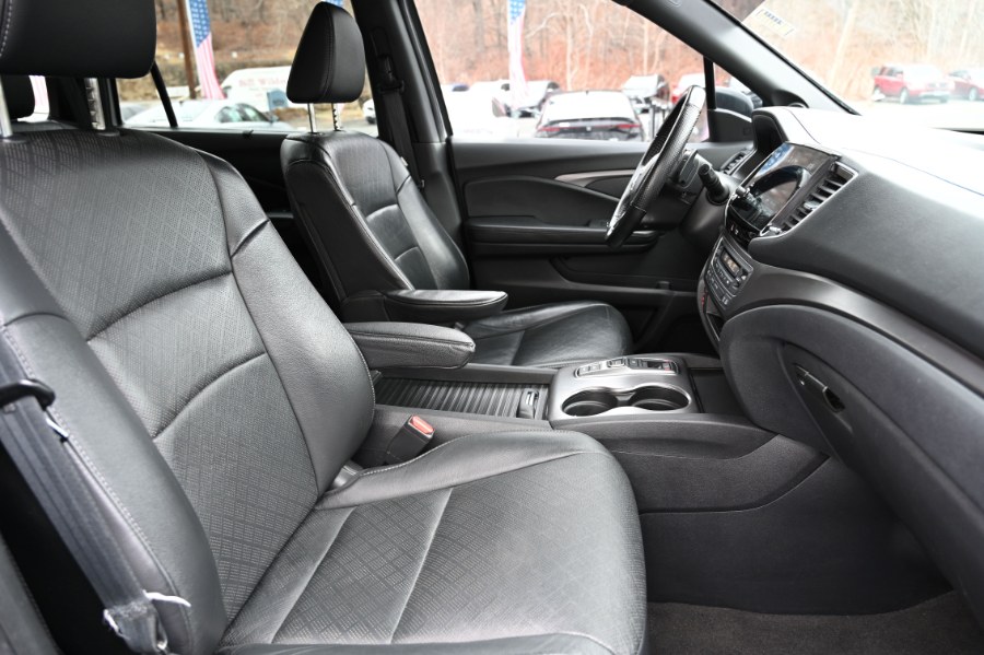 2019 Honda Passport EX-L AWD, available for sale in Waterbury, Connecticut | Highline Car Connection. Waterbury, Connecticut 2019 Honda Passport EX-L AWD, available for sale in Waterbury, Connecticut | Highline Car Connection. Waterbury, Connecticut