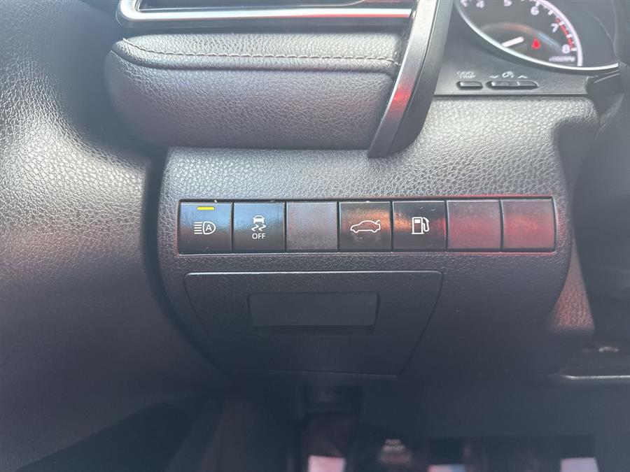 2018 Toyota Camry SE, available for sale in Elida, Ohio | Josh's All Under Ten LLC. Elida, Ohio 2018 Toyota Camry SE, available for sale in Elida, Ohio | Josh's All Under Ten LLC. Elida, Ohio