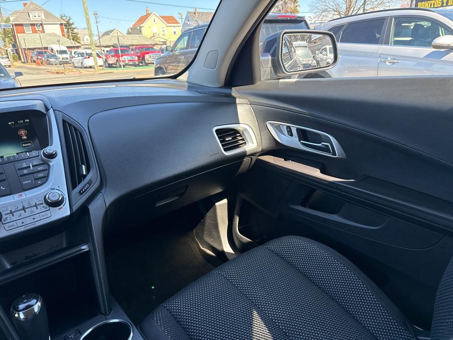 2017 Chevrolet Equinox FWD 4dr LT w/1LT, available for sale in Little Ferry, New Jersey | Victoria Preowned Autos Inc. Little Ferry, New Jersey 2017 Chevrolet Equinox FWD 4dr LT w/1LT, available for sale in Little Ferry, New Jersey | Victoria Preowned Autos Inc. Little Ferry, New Jersey
