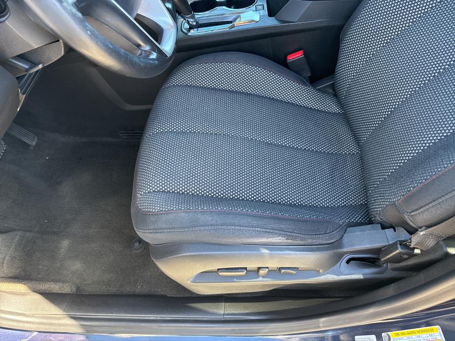 2017 Chevrolet Equinox FWD 4dr LT w/1LT, available for sale in Little Ferry, New Jersey | Victoria Preowned Autos Inc. Little Ferry, New Jersey 2017 Chevrolet Equinox FWD 4dr LT w/1LT, available for sale in Little Ferry, New Jersey | Victoria Preowned Autos Inc. Little Ferry, New Jersey