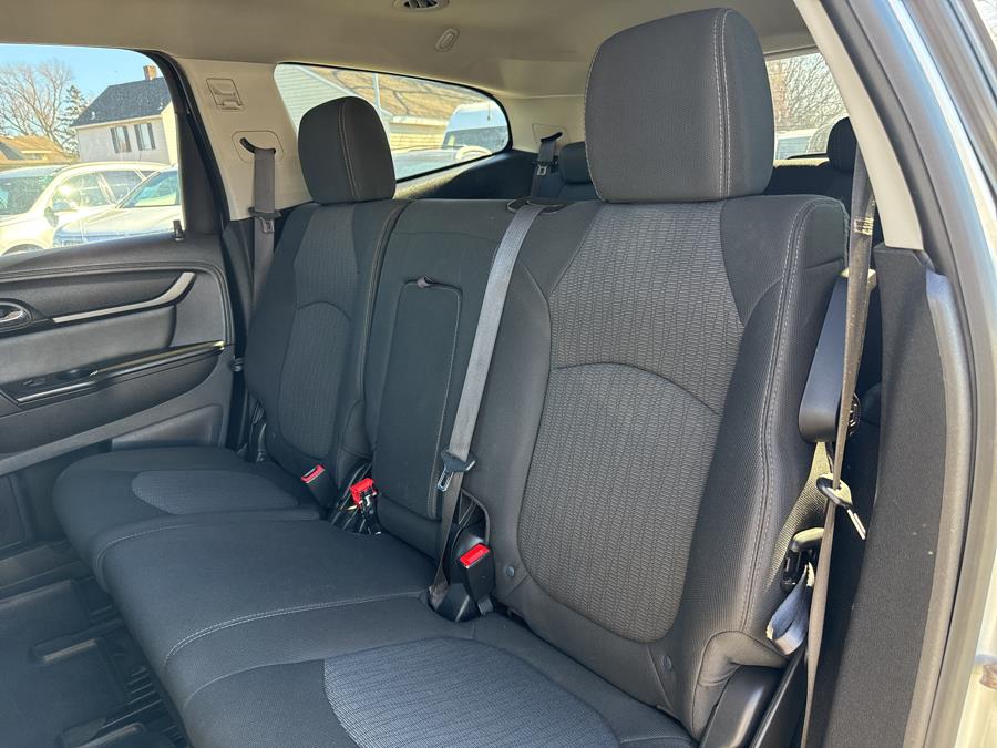 2013 Chevrolet Traverse FWD 4dr LT w/1LT, available for sale in Little Ferry, New Jersey | Victoria Preowned Autos Inc. Little Ferry, New Jersey 2013 Chevrolet Traverse FWD 4dr LT w/1LT, available for sale in Little Ferry, New Jersey | Victoria Preowned Autos Inc. Little Ferry, New Jersey