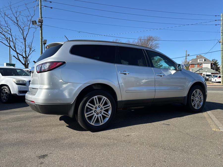 2013 Chevrolet Traverse FWD 4dr LT w/1LT, available for sale in Little Ferry, New Jersey | Victoria Preowned Autos Inc. Little Ferry, New Jersey 2013 Chevrolet Traverse FWD 4dr LT w/1LT, available for sale in Little Ferry, New Jersey | Victoria Preowned Autos Inc. Little Ferry, New Jersey