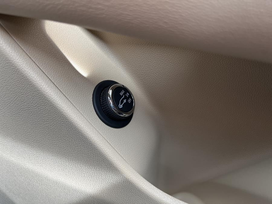 2017 Cadillac XT5 FWD 4dr Premium Luxury, available for sale in Old Saybrook, Connecticut | Saybrook Auto Barn. Old Saybrook, Connecticut 2017 Cadillac XT5 FWD 4dr Premium Luxury, available for sale in Old Saybrook, Connecticut | Saybrook Auto Barn. Old Saybrook, Connecticut