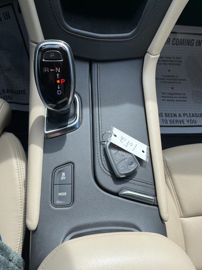 2017 Cadillac XT5 FWD 4dr Premium Luxury, available for sale in Old Saybrook, Connecticut | Saybrook Auto Barn. Old Saybrook, Connecticut 2017 Cadillac XT5 FWD 4dr Premium Luxury, available for sale in Old Saybrook, Connecticut | Saybrook Auto Barn. Old Saybrook, Connecticut