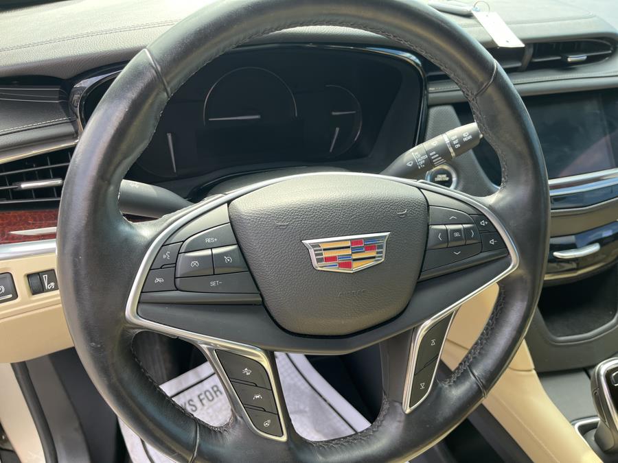 2017 Cadillac XT5 FWD 4dr Premium Luxury, available for sale in Old Saybrook, Connecticut | Saybrook Auto Barn. Old Saybrook, Connecticut 2017 Cadillac XT5 FWD 4dr Premium Luxury, available for sale in Old Saybrook, Connecticut | Saybrook Auto Barn. Old Saybrook, Connecticut