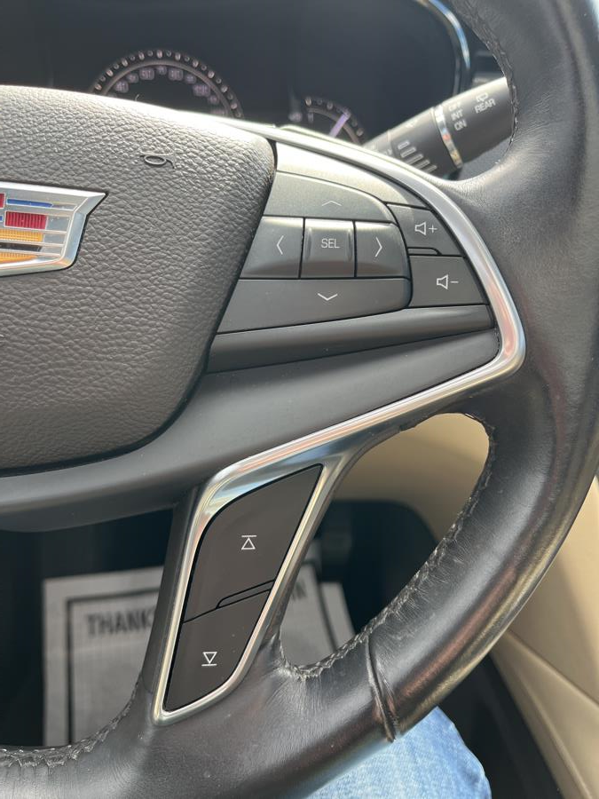 2017 Cadillac XT5 FWD 4dr Premium Luxury, available for sale in Old Saybrook, Connecticut | Saybrook Auto Barn. Old Saybrook, Connecticut 2017 Cadillac XT5 FWD 4dr Premium Luxury, available for sale in Old Saybrook, Connecticut | Saybrook Auto Barn. Old Saybrook, Connecticut
