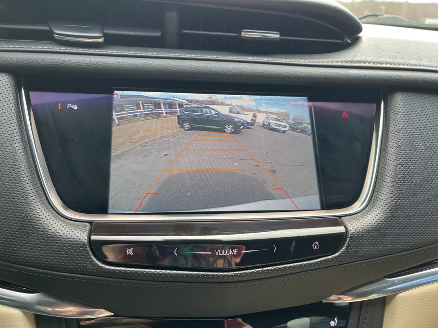 2017 Cadillac XT5 FWD 4dr Premium Luxury, available for sale in Old Saybrook, Connecticut | Saybrook Auto Barn. Old Saybrook, Connecticut 2017 Cadillac XT5 FWD 4dr Premium Luxury, available for sale in Old Saybrook, Connecticut | Saybrook Auto Barn. Old Saybrook, Connecticut